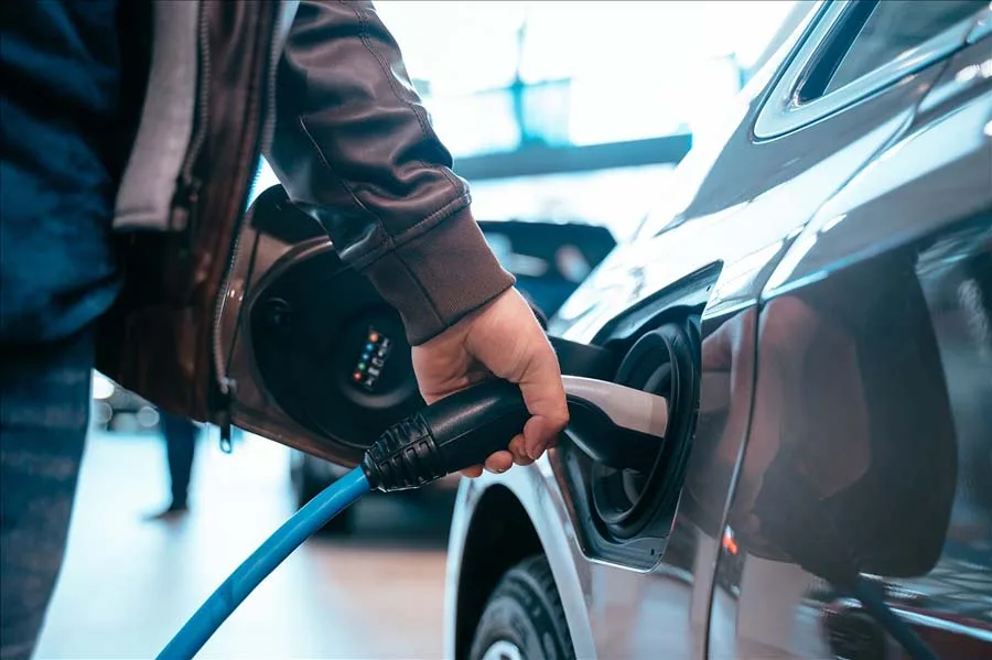 Researchers Demo Flaw That Keeps EVs Locked to Charging Stations